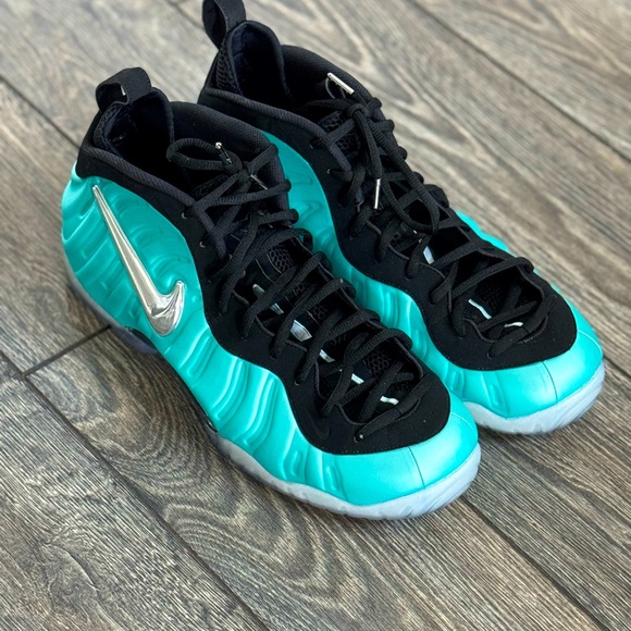 Nike Foamposite Pro Island Green